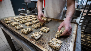 Az a baj, hogy a vásárlók nem értik az áruházi kínálatot – vizsgálódik a GVH a teljes kiőrlésű termékek körül