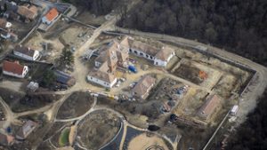 Magyar Péter a balatonhenyei birtokról kérdezte Orbán Viktort, amit már egy 2021-es cikk megválaszolt