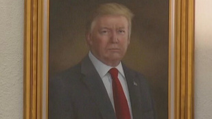 Eltávolítják Donald Trump kifogásolt festményét a coloradoi törvényhozás épületéből