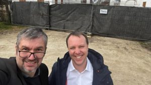 Hadházy Ákos nem akar balhét, Daniel Freund is felszólal a tüntetésén