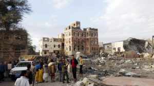 Légitámadást intéztek egy amerikai hadihajó ellen a jemeni húszik