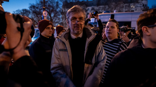 A tüntetés alatt állapította meg a Kúria, hogy jogtalan a rendőrség döntése a hídlezárásról