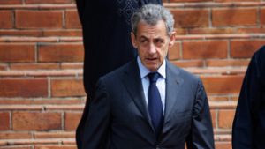 Nagy bajban van Nicolas Sarkozy, akár hét éves börtönbüntetést is kaphat