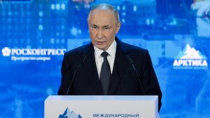 Vlagyimir Putyin: Komolyan kell venni a Grönlandra vonatkozó amerikai igényt