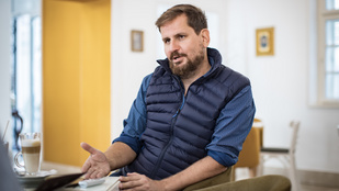 Musk és Zuckerberg csak a felszín, a techoligarchák szürke eminenciása háttérből mozgatja a szálakat