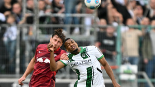 Gulácsi helyettese potyaízű gólt kapott, pocsék napot zártak a Bundesliga magyarjai