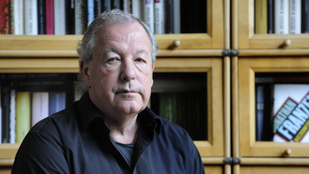 Vámos Miklós: Gőzerővel indul Esterházy lakóházának felújítása, de több a probléma, mint gondoltuk