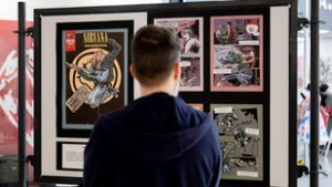 Az AC/DC-vel bulizik a magyar humorista, Ganxsta Zolee a dzsungelben verekszik