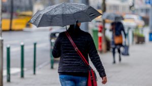 Kiadták a figyelmeztetést, jönnek a zivatarok és viharos széllökések