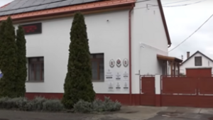 Az egész képviselő-testület lemondana a polgármester viselkedése miatt