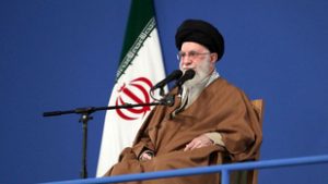 Határozott választ ígér Irán egy amerikai támadás esetén