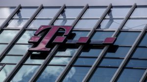 Nagy Márton fenyegetése után a fogyasztóknak kedvező döntést hozott a Telekom