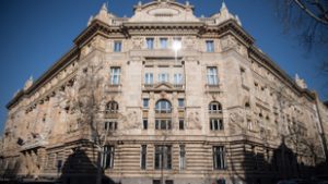 Meghallgatást kezdeményeztek az Országgyűlésben az MNB-alapítványok ügyében