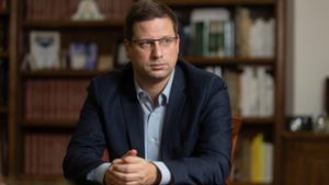 Gulyás Gergely: Közszereplőnek amije van, azzal bizony tudjon elszámolni!