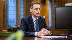 Varga Mihály: A gazdaság stabil, a növekedés újraindult