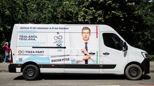Magyar Péter azt állítja, SMS-ben hívták őt a kormányoldal Millenárisra szervezett tüntetésére