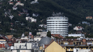 Nyilatkozattal tiltakozik a szakma egy része a Körszálló bontása ellen