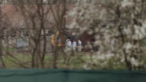 Szlovákiában már a farmokon alszanak a dolgozók, nem engedik haza őket a száj- és körömfájás vírus terjedése miatt