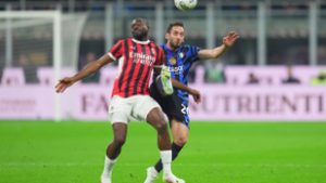Calhanoglu rakétája után döntetlennel végződött a milánói derbi az Olasz Kupában