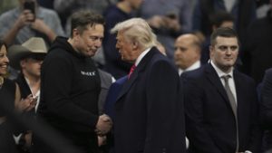 Donald Trump a tanácsadóinak Elon Musk visszaléptetéséről beszélt