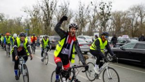 „Nem vagyunk vad, balkáni törzs” – szerb egyetemisták 1000 kilométert tekernek Strasbourgig az európai figyelemért