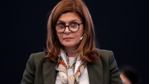 Egy katolikus nő is bekerült a szíriai átmeneti kormányba