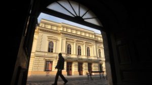 Jócskán alulmaradt Vidnyánszkyék jelöltje a társulati szavazáson