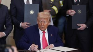 Élesedtek Donald Trump vámjai, remeg az egész világ