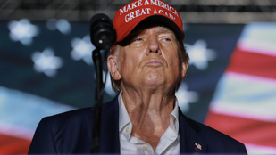 Itt a recept, hogyan lehet tönkretenni egy ország külpolitikáját