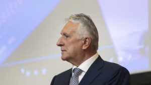 A Nitrogénművek hitelezőinek pénzéből támogathatta Magyar Péteréket Bige László