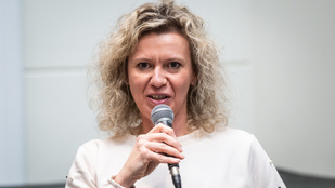 Irtó kellemetlen mindkettő, de vannak különbségek is az őszödi beszéd és Kollár Kinga kijelentései között