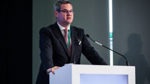 Takács Péter: A hét elején megérkezhet a többletforrás a kórházakhoz