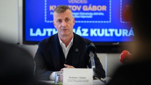 Kubatov Gábor szerint a 13. havi nyugdíj a tét Ukrajna EU-csatlakozásával