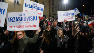 Káosz a lengyel elnökválasztási vitán, két külön eseményt tartottak pénteken ugyanabban a városban