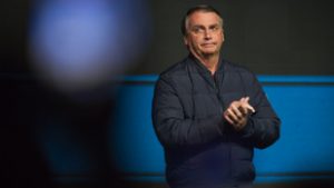 Erős hasi fájdalmai miatt műtétre szorult Jair Bolsonaro volt brazil elnök