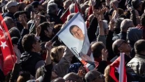 Elutasították a fellebbezést, őrizetben marad az isztambuli polgármester