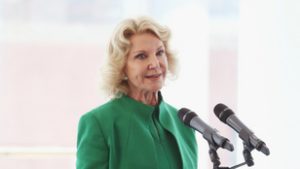 Meghalt Elaine Wynn, Las Vegas kaszinómilliárdosa