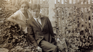 Iszonyodott a férjétől, ezért párnát szorított az arcára