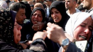 Izrael kivizsgálta a gázai öldöklést: félreértés és parancsszegés miatt kellett meghalniuk a palesztin orvosoknak