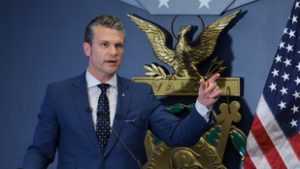Folytatódik a Signal-botrány: a védelmi miniszter egy másik csoportban is megosztotta a jemeni bombázás részleteit