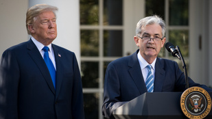 Donald Trump lelúzerezte a jegybank elnökét és azonnali kamatcsökkentést követel