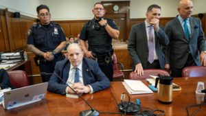 Hamarosan megkezdődik Harvey Weinstein szexuális erőszak perének újratárgyalása