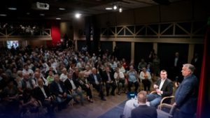 Orbán Viktor megjelent Menczer Tamásék fórumán és beszólt a Tiszának