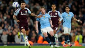 Mégis a Premier League-ben maradhat a Manchester City búcsúra készülő legendája