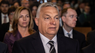Orbán Viktor megjelent az OTP közgyűlésén, a tűzjelző szakította félbe beszédét