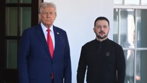 Donald Trump és Volodimir Zelenszkij találkozott Ferenc pápa temetése előtt, a mise után folytatják a tárgyalásokat