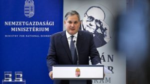 Ingyenpénz után ingyenhitel – így kompenzál a kormány