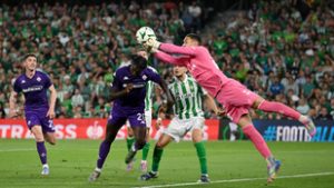 Előnyben a Betis és a Chelsea a Konferencialiga elődöntőjében