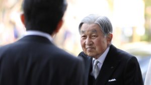 Szívproblémák miatt kórházba került az egykori japán császár
