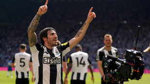 Villámgól és pazar bomba: a Newcastle megelőzte a Manchester Cityt